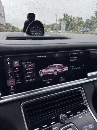 2018 Porsche 971 Panamera - Image 11 of 21