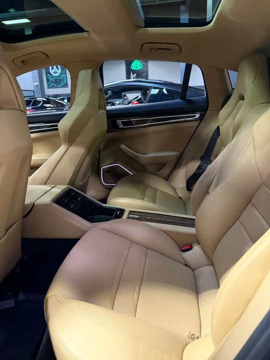 2018 Porsche Panamera - Image 5 of 6