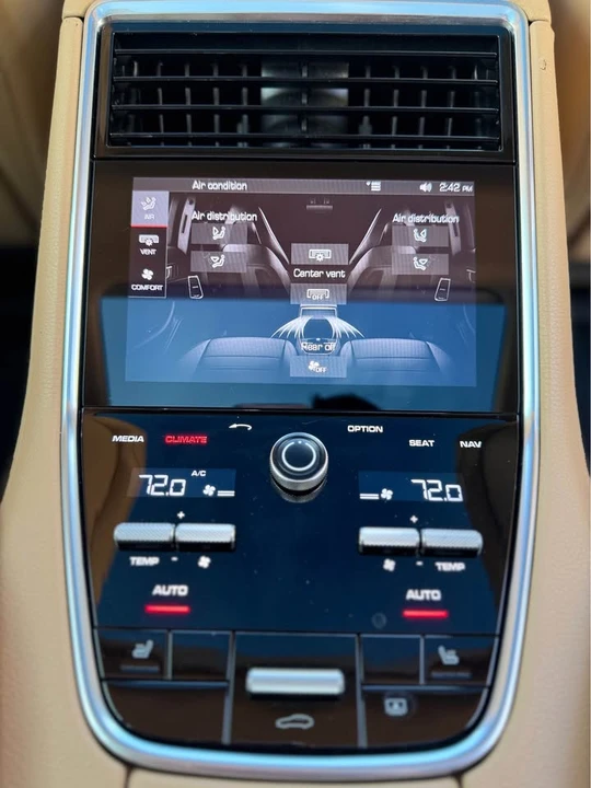 2018 Porsche 971 Panamera - Image 19 of 20