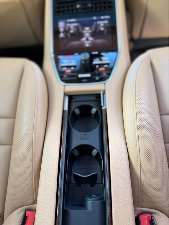 2018 Porsche 971 Panamera - Image 18 of 20