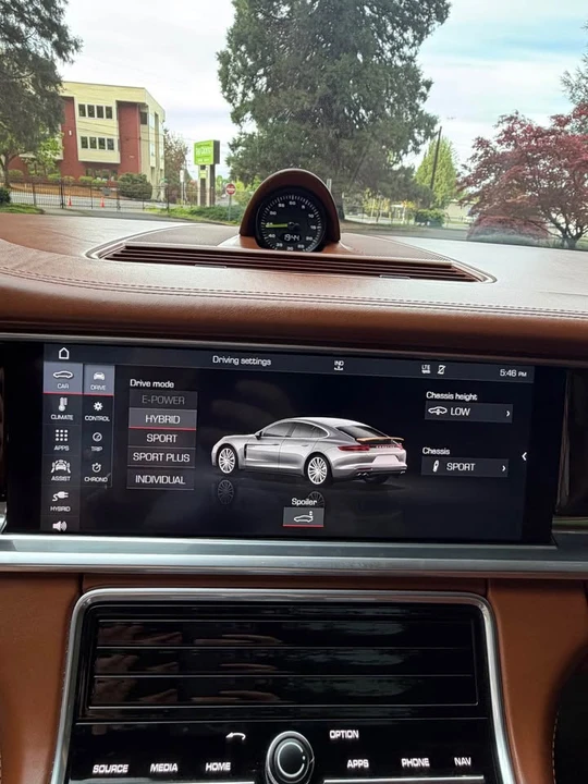 2018 Porsche 971 Panamera - Image 16 of 20