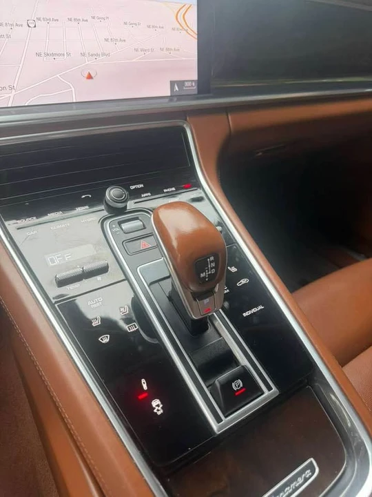 2018 Porsche 971 Panamera - Image 15 of 20