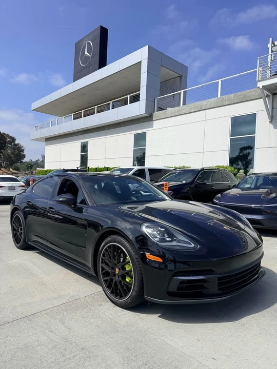 2018 Porsche 971 Panamera - Image 2 of 9