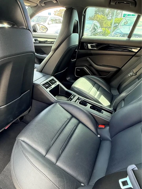 2018 Porsche 971 Panamera - Image 8 of 9