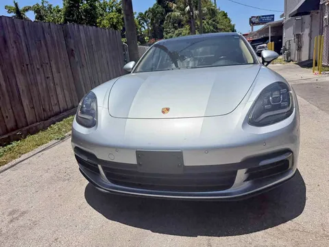 2018 Porsche Panamera 4 E-Hybrid Sedan