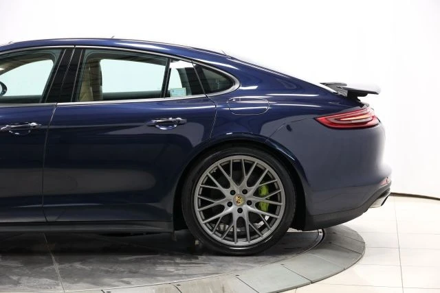 2018 Porsche 971 Panamera - Image 10 of 12