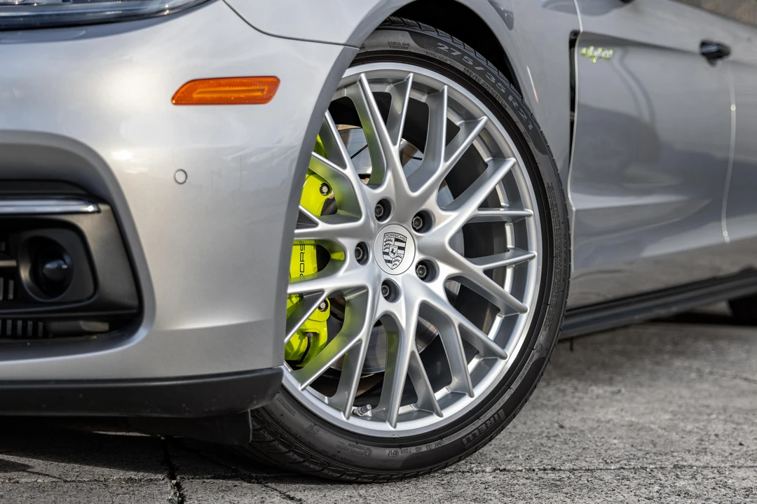 2018 Porsche 971 Panamera - Image 15 of 31