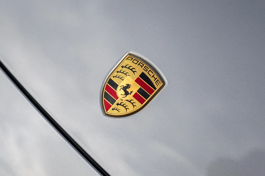 2018 Porsche 971 Panamera - Image 12 of 31