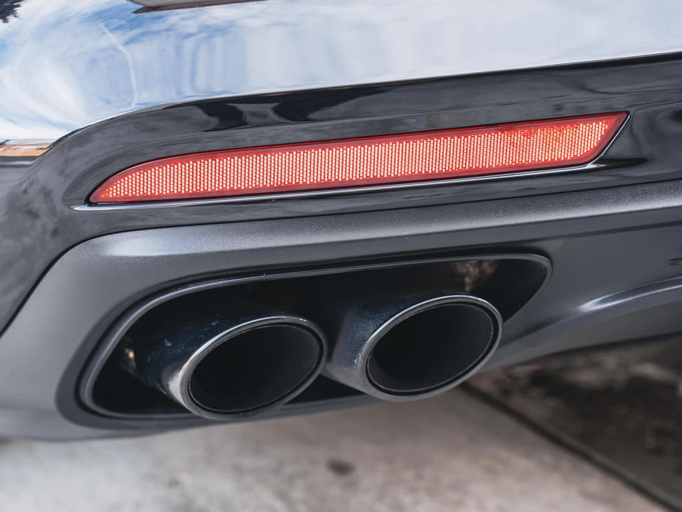 2018 Porsche 971 Panamera - Image 20 of 31