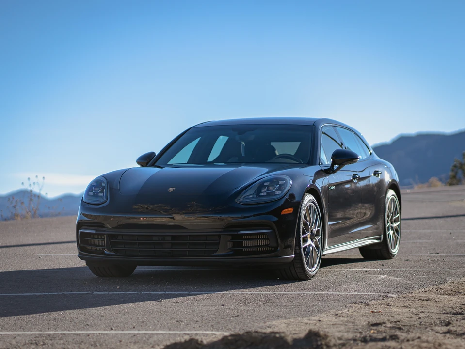 2018 Porsche 971 Panamera - Image 6 of 31