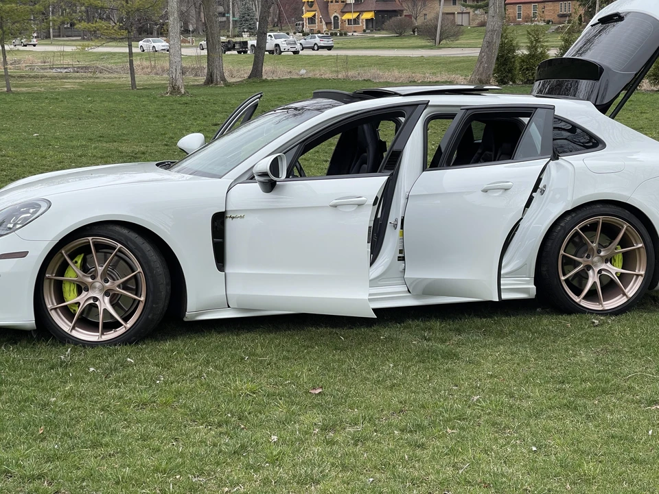 2018 Porsche 971 Panamera - Image 10 of 31