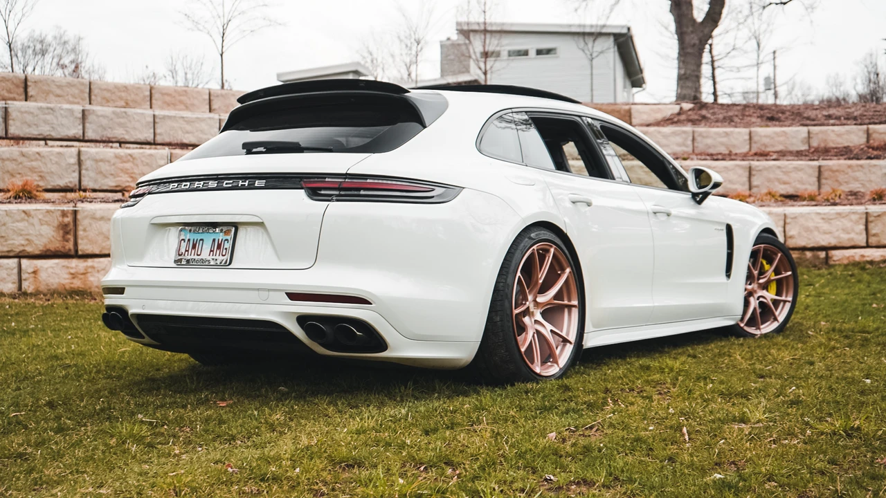 2018 Porsche 971 Panamera - Image 18 of 31