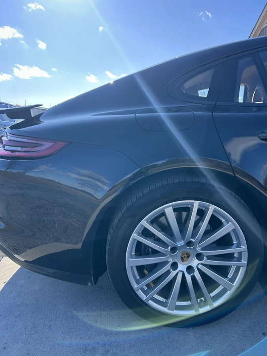 2018 Porsche 971 Panamera - Image 29 of 31