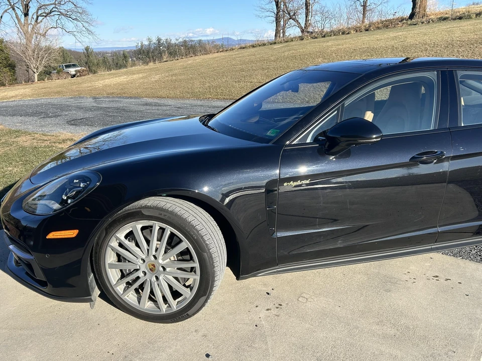 2018 Porsche 971 Panamera - Image 12 of 31