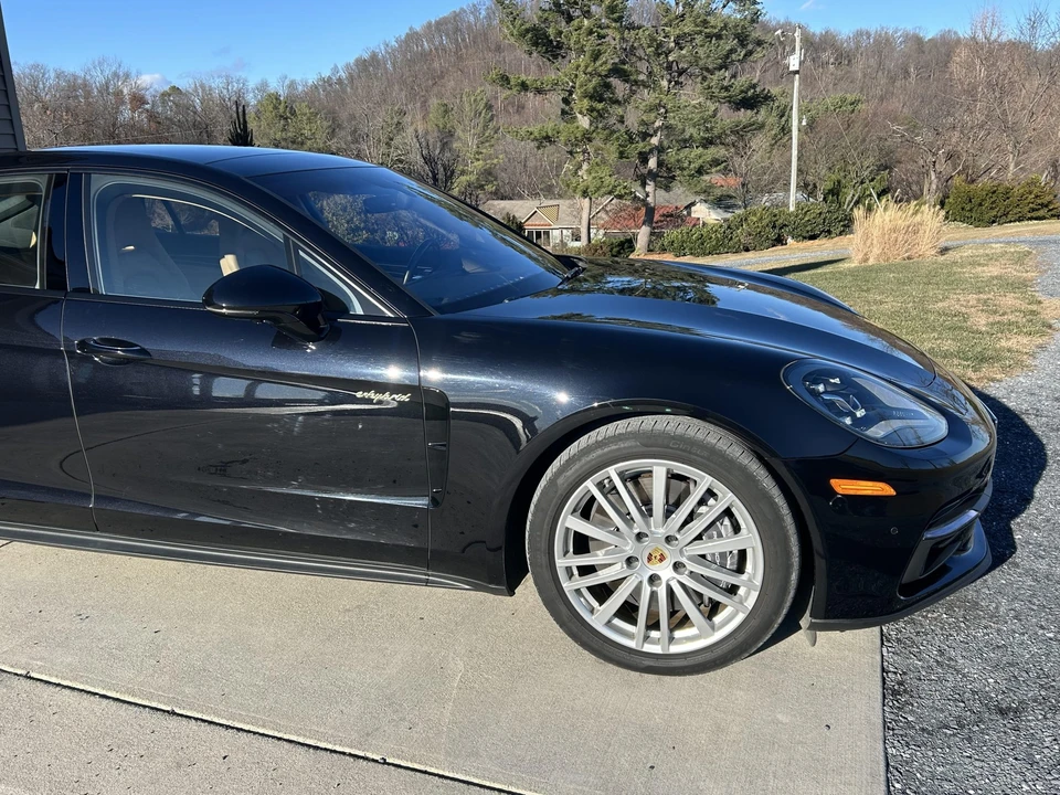 2018 Porsche 971 Panamera - Image 17 of 31