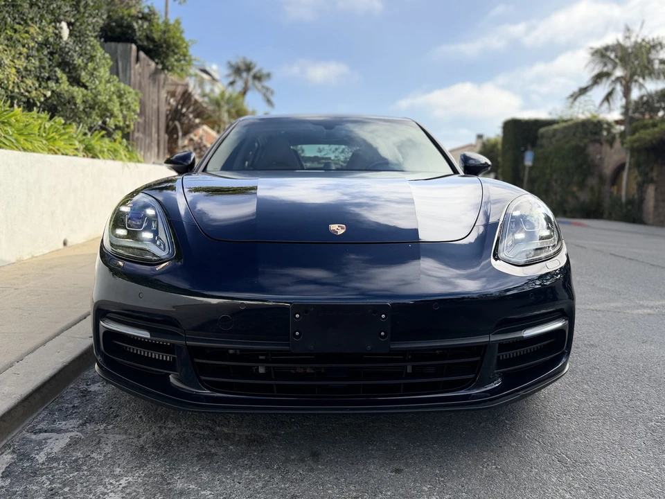 2018 Porsche 971 Panamera - Image 2 of 31