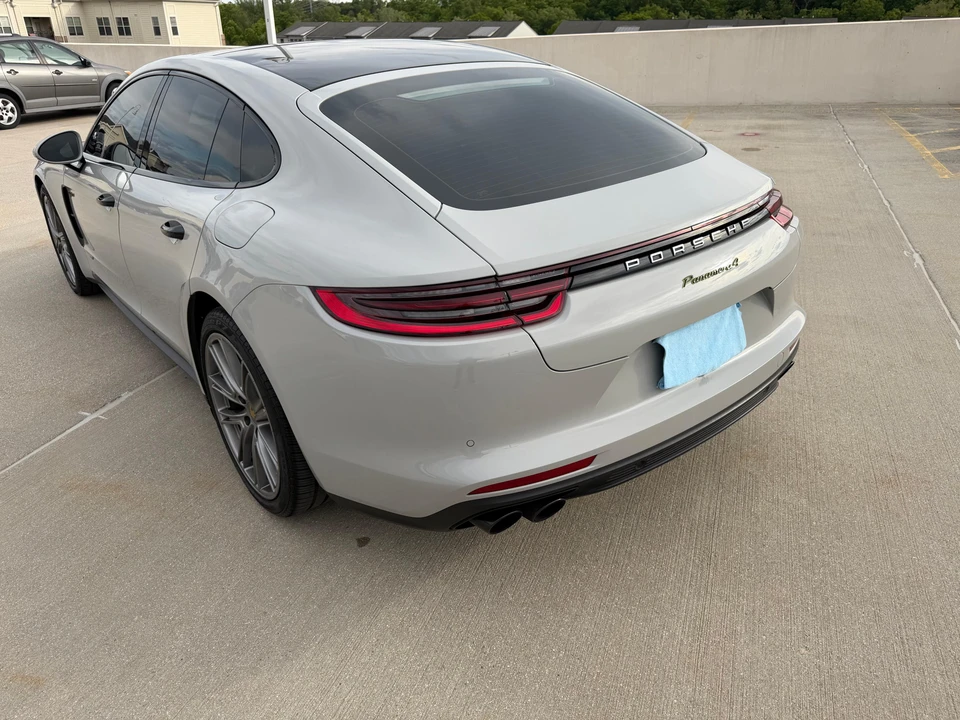 2018 Porsche 971 Panamera - Image 10 of 31