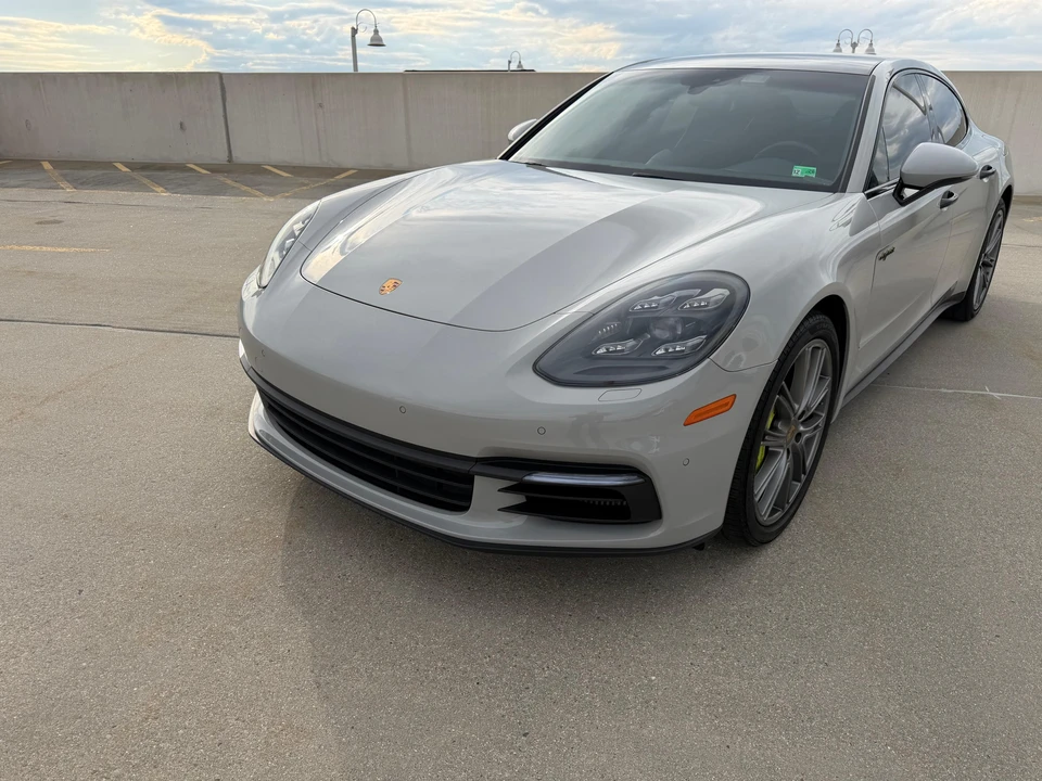 2018 Porsche 971 Panamera - Image 8 of 31