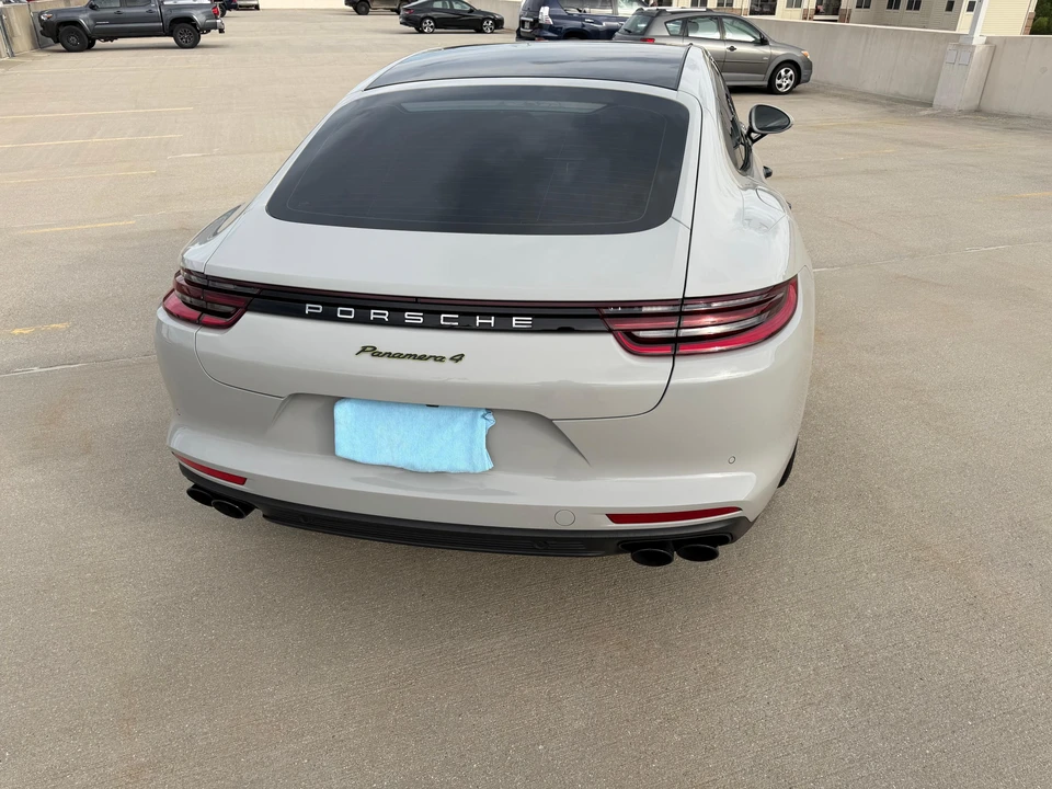 2018 Porsche 971 Panamera - Image 13 of 31