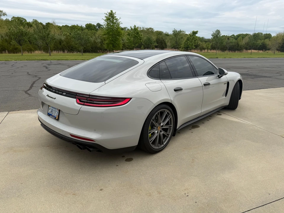 2018 Porsche 971 Panamera - Image 15 of 31