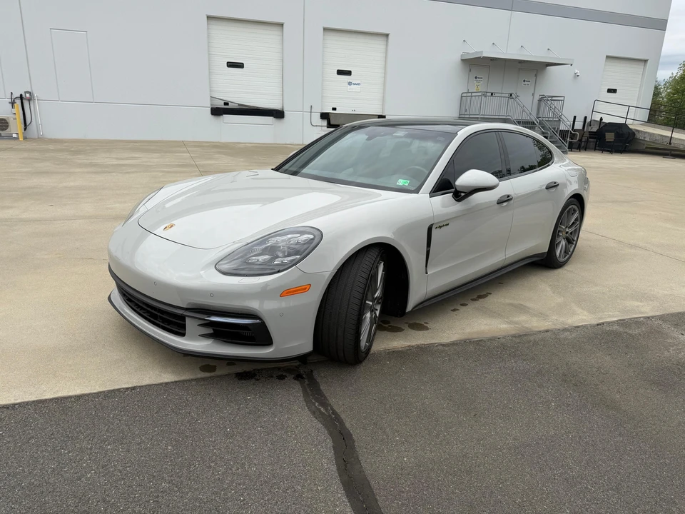 2018 Porsche 971 Panamera - Image 9 of 31