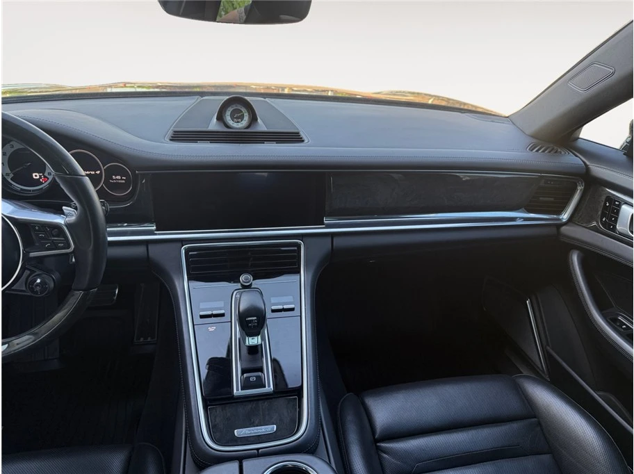 2018 Porsche 971 Panamera - Image 12 of 31