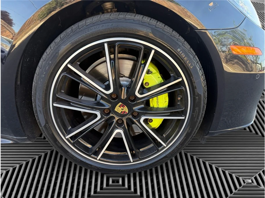 2018 Porsche 971 Panamera - Image 15 of 31
