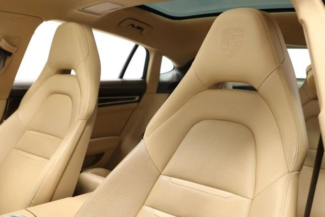2018 Porsche 971 Panamera - Image 19 of 21