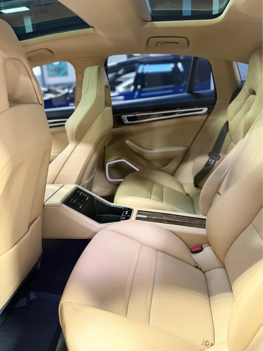 2018 Porsche 971 Panamera - Image 4 of 5