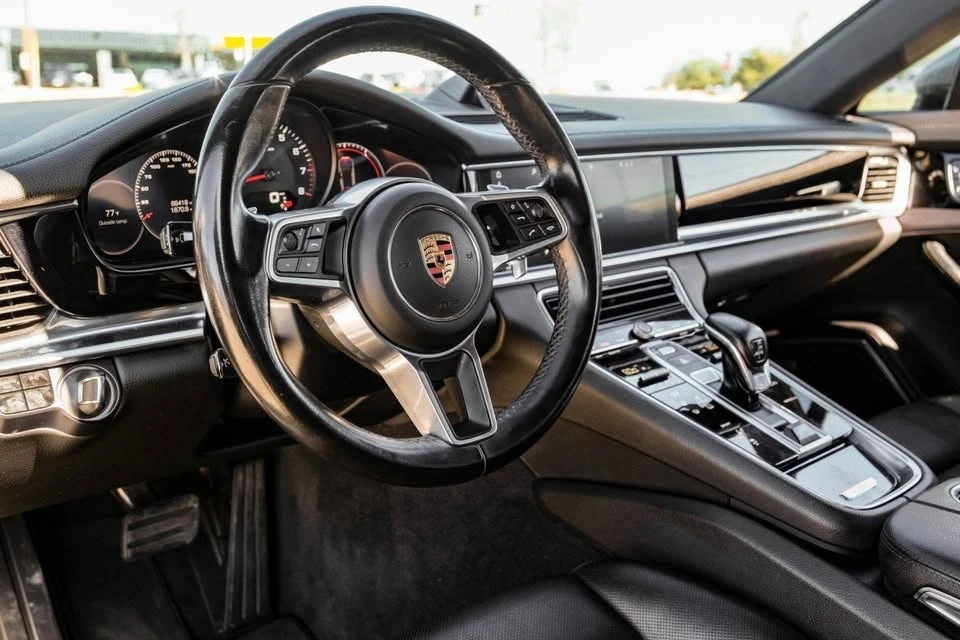 2018 Porsche 971 Panamera - Image 6 of 20