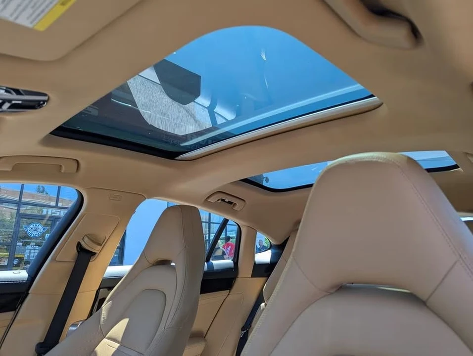 2018 Porsche 971 Panamera - Image 8 of 15