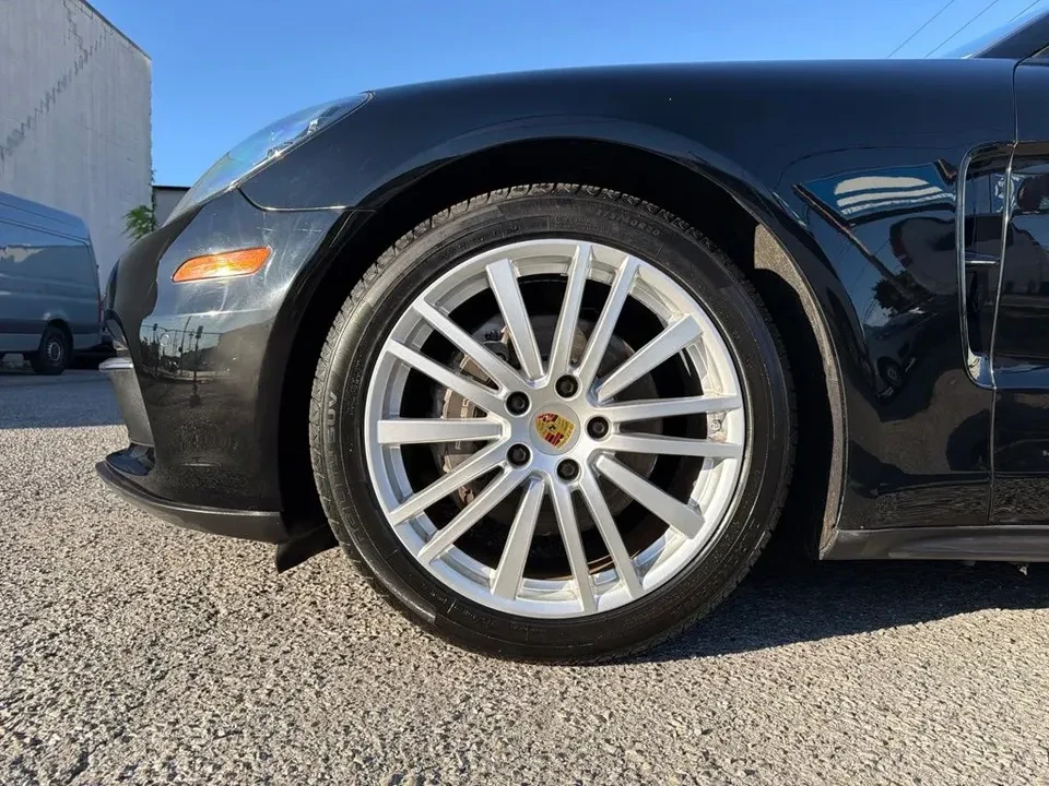 2018 Porsche 971 Panamera - Image 3 of 17
