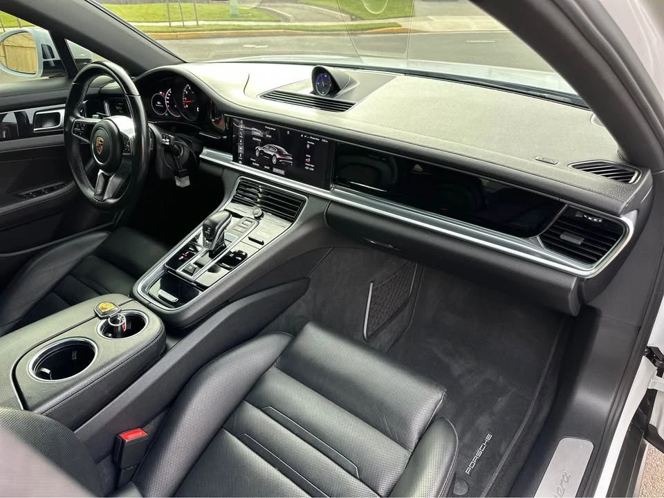 2018 Porsche 971 Panamera - Image 16 of 19