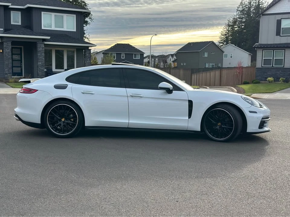 2018 Porsche 971 Panamera - Image 9 of 19