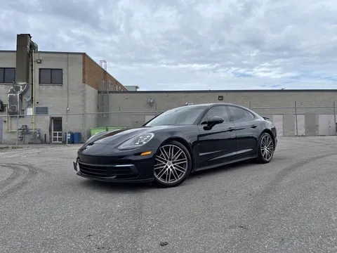 2018 Porsche Panamera 4 Premium Package Plus Carbon Interior