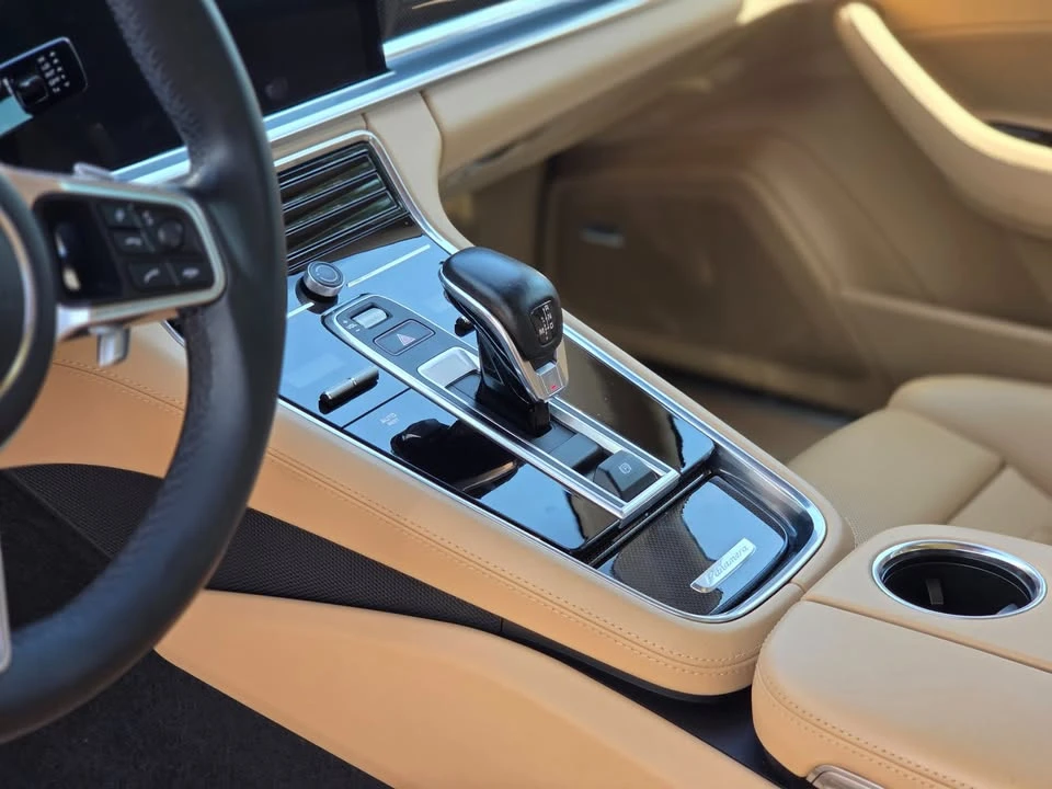2018 Porsche 971 Panamera 4S - Image 11 of 19
