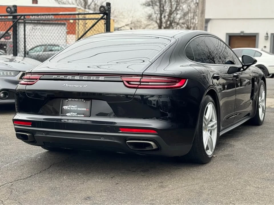 2018 Porsche 971 Panamera - Image 8 of 20