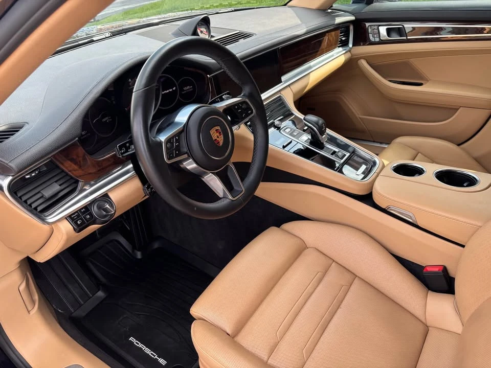 2018 Porsche 971 Panamera - Image 9 of 20