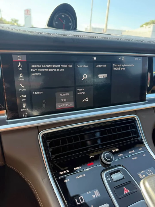 2018 Porsche 971 Panamera - Image 8 of 13