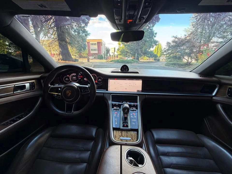 2018 Porsche 971 Panamera - Image 9 of 20