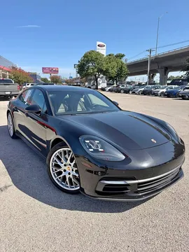 2018 Porsche Panamera 4 Sedan