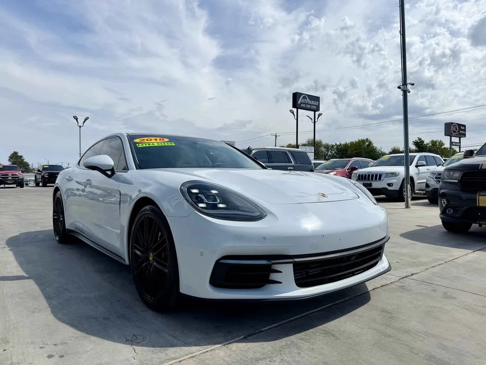 2018 Porsche 971 Panamera - Image 4 of 11