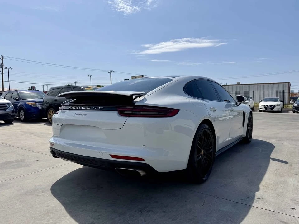 2018 Porsche 971 Panamera - Image 3 of 11