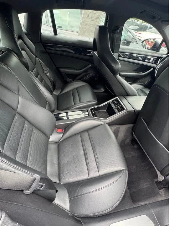 2018 Porsche 971 Panamera - Image 9 of 13
