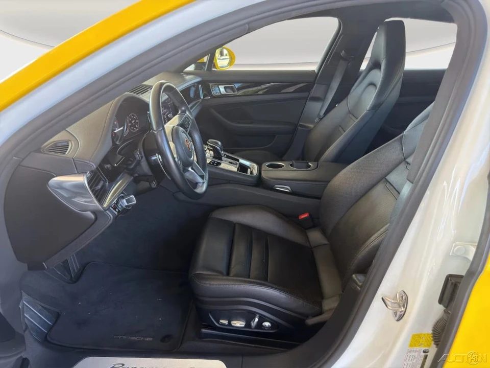 2018 Porsche 971 Panamera - Image 8 of 21