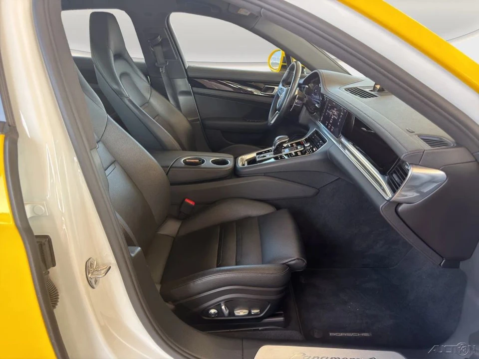 2018 Porsche 971 Panamera - Image 19 of 21