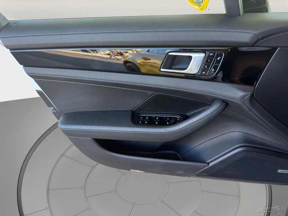 2018 Porsche 971 Panamera - Image 13 of 21