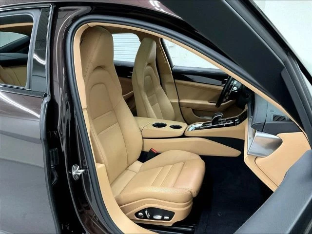 2018 Porsche 971 Panamera - Image 14 of 31