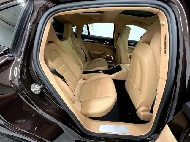 2018 Porsche 971 Panamera - Image 17 of 31