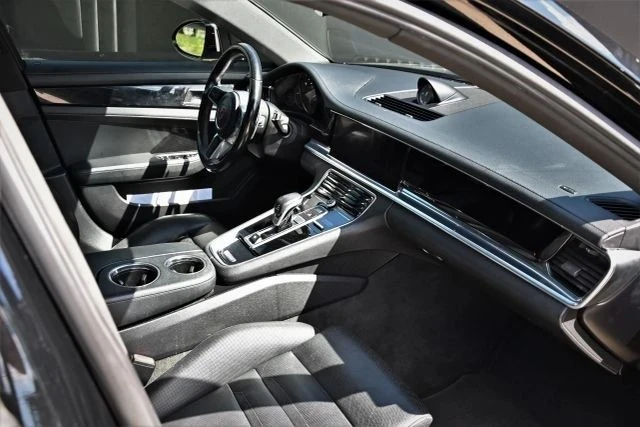 2018 Porsche 971 Panamera - Image 20 of 21